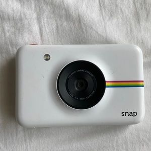 Snap Polaroid camera